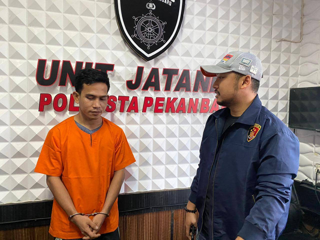 Daniel Andreas Sigiro (kiri). Dok: Ist.