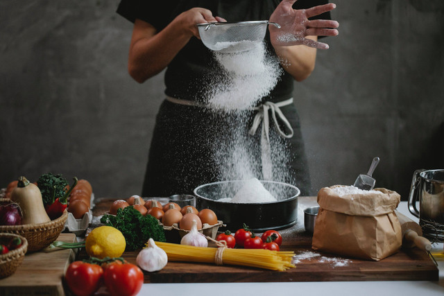 5 Pusat Kuliner Surabaya yang Terkenal Enak. Foto:Pexels/Klaus Nielsen.