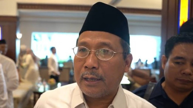 Pimpinan Pondok Pesantren Al-Tahfidzal Qur'an Narukan Rembang, Jateng, KH Nasirul Mahasin. Foto: Dok. Istimewa