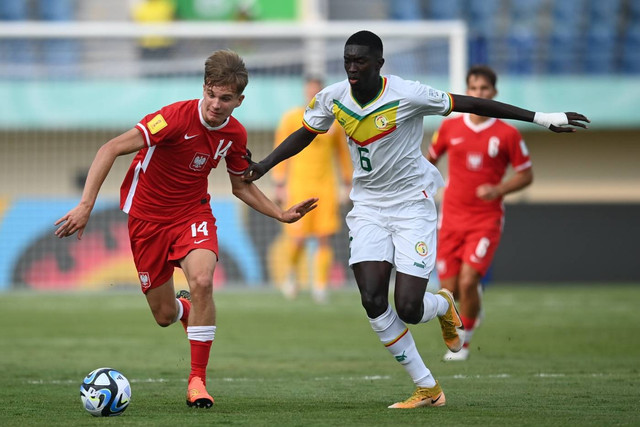 Pertandingan Piala Dunia U-17 antara Senegal melawan Polandia di Stadion Si Jalak Harupat. Foto: ANTARA FOTO/Wahyu Putro A