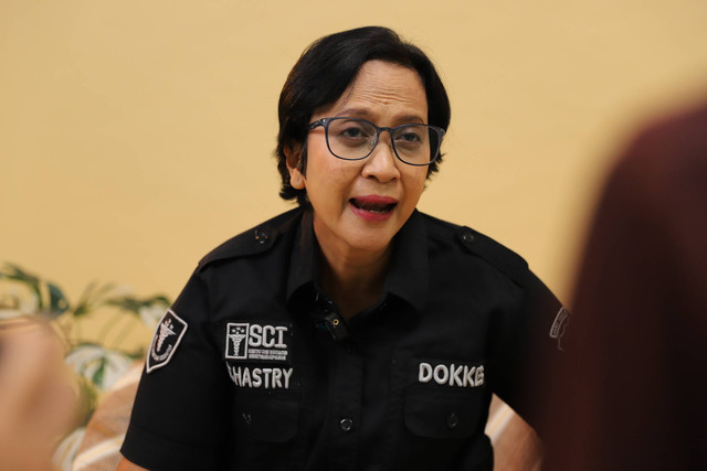 Kabiddokkes Polda Jawa Tengah, Kombes Dr. dr. Sumy Hastry Purwanti, saat diwawancarai oleh kumparan, Selasa (14/11/2023). Foto: Iqbal Firdaus/kumparan