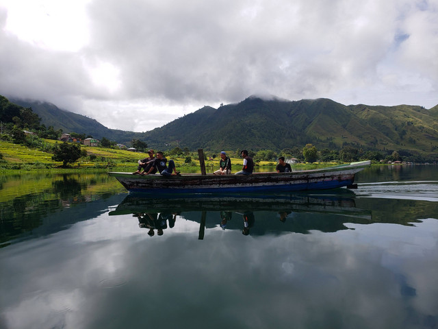 Harga tiket masuk Tepi Danau Bandung, foto hanya ilustrasi: Unsplash/Almon Simanjuntak