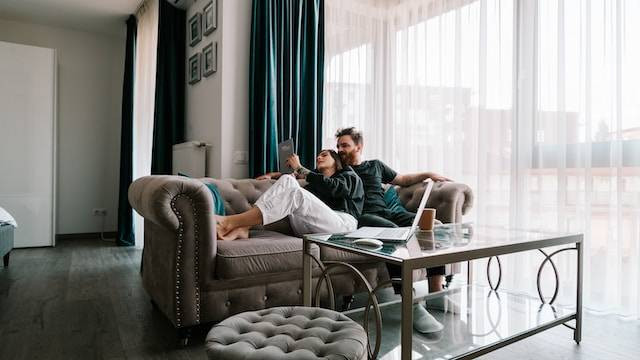 Ilustrasi ide quality time bersama sahabat, sumber foto: unsplash.com/Carly Rae Hobbins