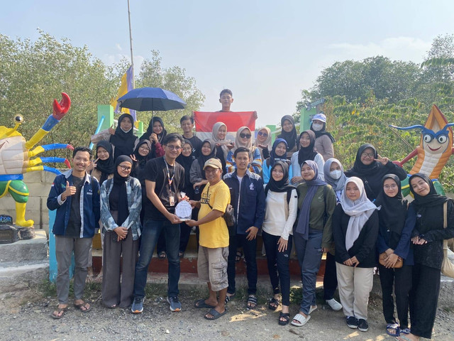 Pintu Masuk Pantai Glagah wangi Istambul Demak| Foto: Dokumentasi Imade Unnes
