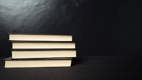 ilustrasi : quotes Fiersa Besari tentang hidup/unsplash/by : bimbingan islam