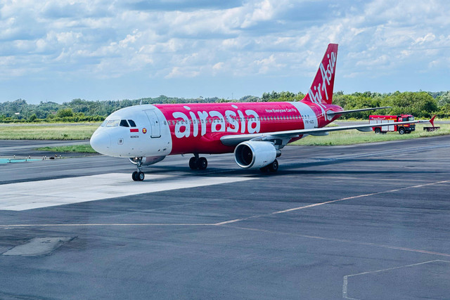 Pesawat Air Asia | Foto: Roza Hariqo/Lampung Geh