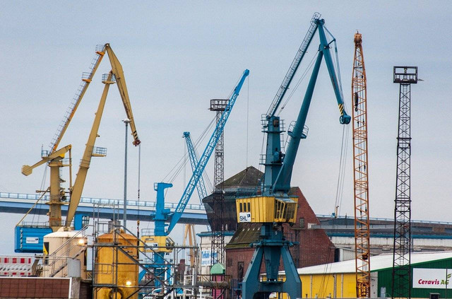 Ilustrasi pengertian industri besar, ciri dan contohnya. Sumber: Pixabay/12138562