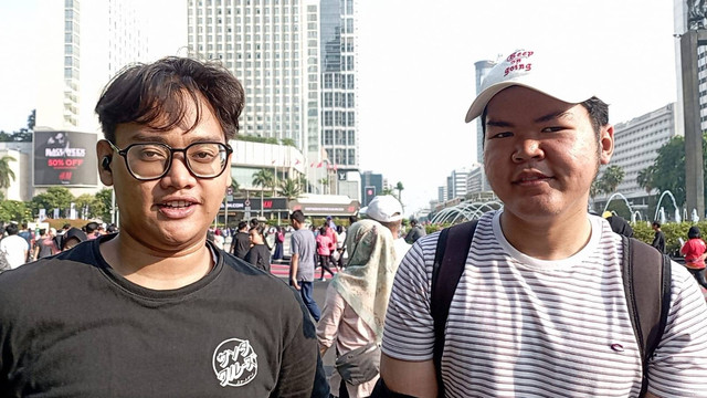 Hafiz & Ghifari, warga yang menikmati CFD Jakarta Foto: Fadhlan/kumparan