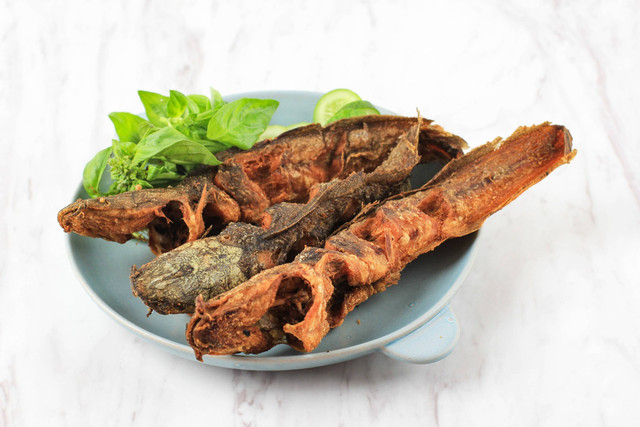 Ikan lele goreng. Foto: Shutterstock
