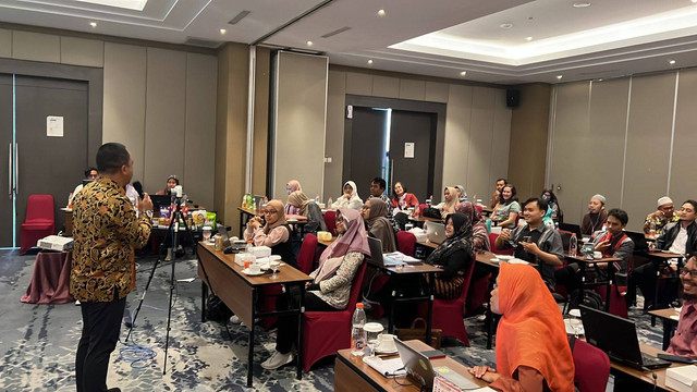 Diplomat Muda Sesdilu Angkatan ke-75 memberikan bimbingan teknis langkah peningkatan ekspor ke pasar internasional