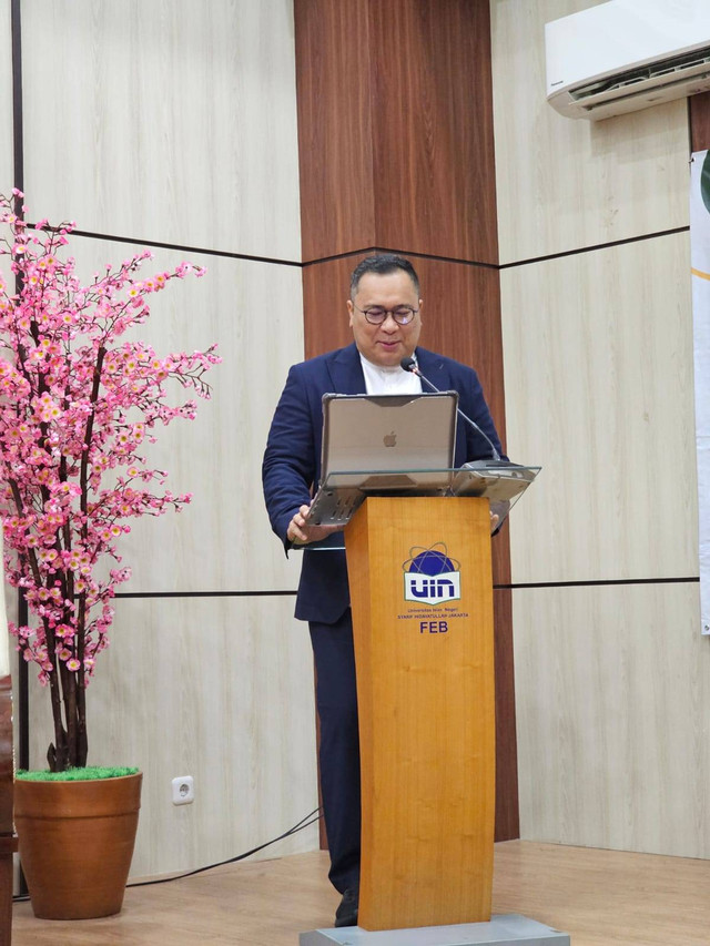 Staf Khusus Presiden Bidang Ekonomi Dr. Arif Budimanta