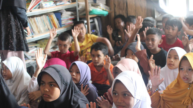 Anak-anak Perpustakaan Asri, Sibagus Journey - GUSDURian Pare (foto: Kinan)