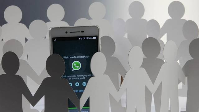 ilustrasi fitur voice chat grup Whatsapp. Foto: shutterstock.com.