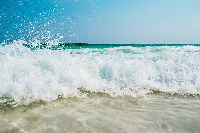 Ilustrasi Pantai Watunene. Sumber foto: Pixabay/Pexels
