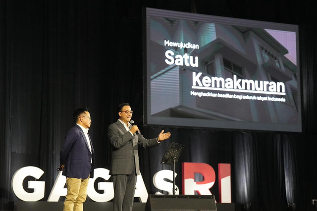 Capres-cawapres Anies Baswedan-Muhaimin Iskandar di acara Gagas RI di Airlangga Convention Centre, Universitas Airlangga, Surabaya, Rabu 22 November 2023. Foto: Dok. Istimewa