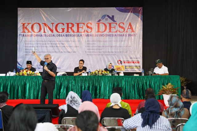 Kongres Desa bertema Transformasi Desa: Desa Berdaulat Menuju Indonesia Emas 2045 di Gedung Ganesa, Kompleks Kampus Sekolah Tinggi Pembangunan Masyarakat Desa (STPMD) APMD Yogyakarta, Daerah Istimewa Yogyakarta (DIY), Rabu (22/11/2023). Foto: Dok. Istimewa