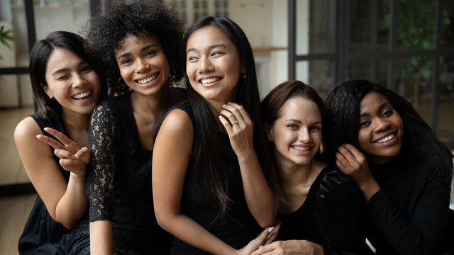 Ilustrasi Model Rambut Bridesmaid. Foto: Shutterstock