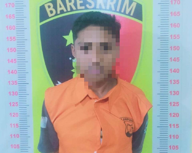 Pelaku pencabulan yang berhasil diamankan. | Foto: Dok Polres Lampung Selatan