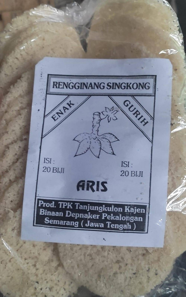 Gambar 1. Foto Produk Rengginang Singkong "Aris" buatan Bu Warpuah - Dokumentasi Pribadi