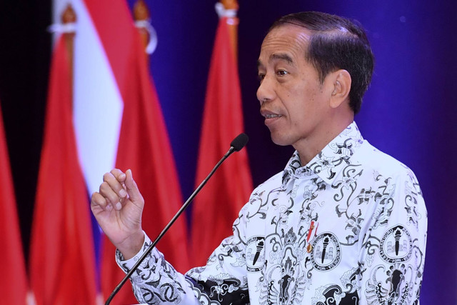 Presiden Jokowi hadiri peringatan HUT ke-78 Persatuan Guru Republik Indonesia (PGRI) dan Hari Guru Nasional Tahun 2023 di Britama Arena, Kelapa Gading, Jakarta Utara, Sabtu (25/11/2023). Foto: Rusman/Biro Pers Sekretariat Presiden