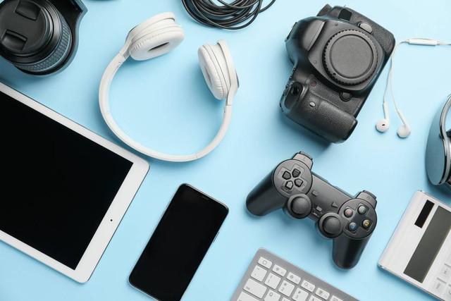 Ilustrasi barang elektronik. Foto: Shutterstock