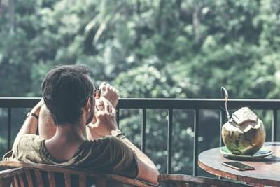 Ilustrasi Kata-kata Maaf untuk Diri Sendiri Demi Menjaga Kesehatan Mental. Unsplash/Artham Beliakam