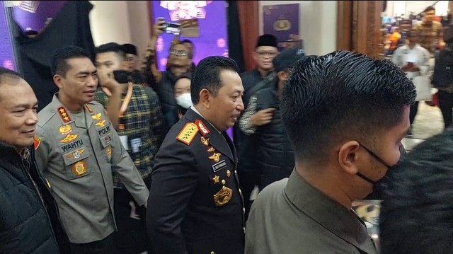 Kapolri Jenderal Listyo Sigit Prabowo menghadiri acara Rakornas Sentra Penegakkan Hukum Terpadu di Hotel Grand Sahid Jaya, Jakarta Pusat, Senin (27/11/2023). Foto: Zamachsyari/kumparan