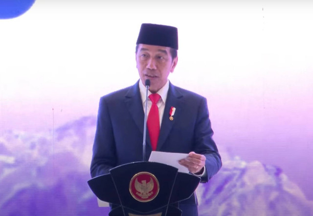 Presiden Jokowi meresmikan pembukaan R20 International Summit of Religious Authorities di Jakarta, 27 November 2023. Foto: YouTube/Setpres RI