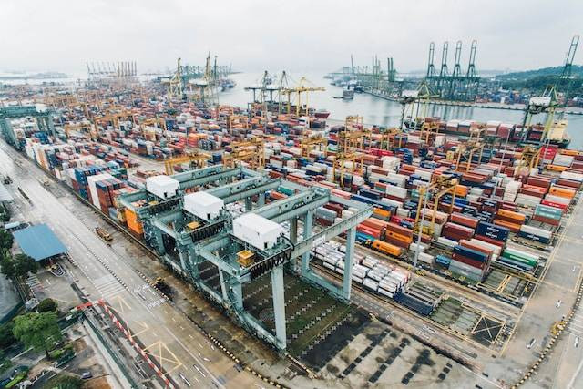 Ilustrasi contoh potensi agraris dan maritim di Indonesia, sumber foto: unsplash.com/CHUTTERSNAP