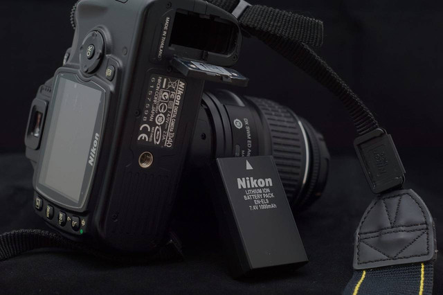 ilustrasi baterai kamera (Pixabay))