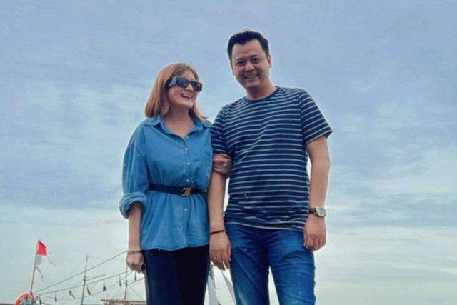 Kiki Amalia dan suami. Foto: Instagram/@kikiamaliaworld