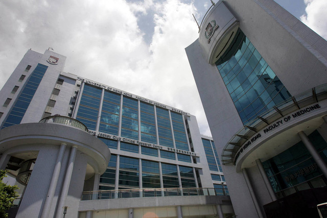 Universitas Hong Kong, 28 Juli 2005. Foto: Mike Clarke/ AFP