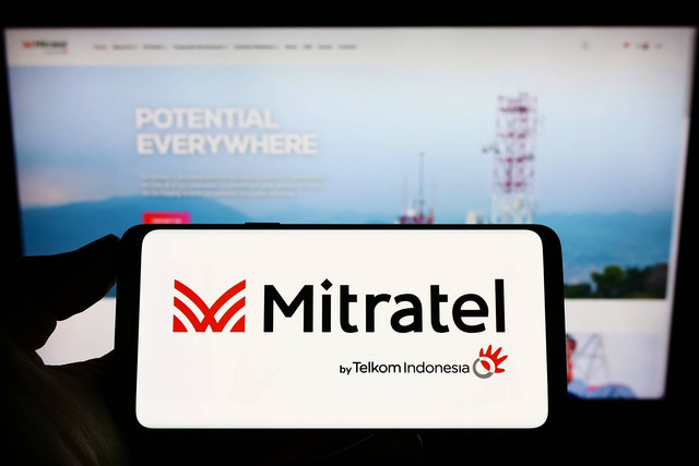 Ilustrasi Mitratel. Foto: ShutterstockPT Dayamitra Telekomunikasi Tbk (MTEL), anak usaha PT Telkom Indonesia (Persero) Tbk yang bergerak di bidang infrastruktur menara telekomunikasi, membukukan laba tahun berjalan sebesar Rp 1,54 triliun hingga kuartal III 2025.