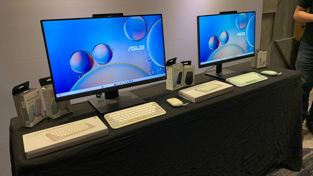 Asus AiO A5 (A5402), All in One PC. Foto: Muhammad Fikrie/kumparan