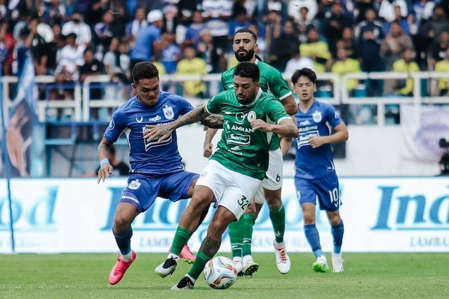 Pertandingan PSIS Semarang melawan PSS Sleman di Liga 1, Minggu (3/12/2023). Foto: Instagram/@pssleman