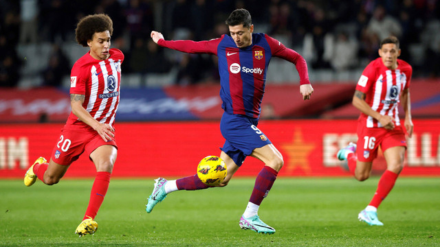 Barcelona vs Atletico Madrid dalam lanjutan Liga Spanyol 2023/23 di Olimpic Lluis Companys pada 4 Desember 2023. Foto: REUTERS/Albert Gea