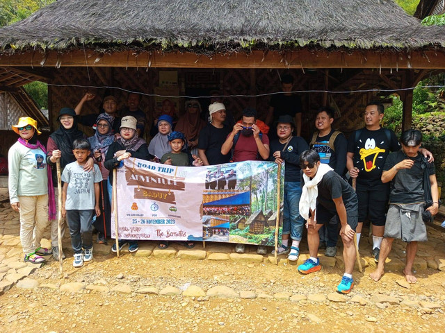 Rombongan Perjalanan ke Baduy Dalam. Foto: koleksi pribadi