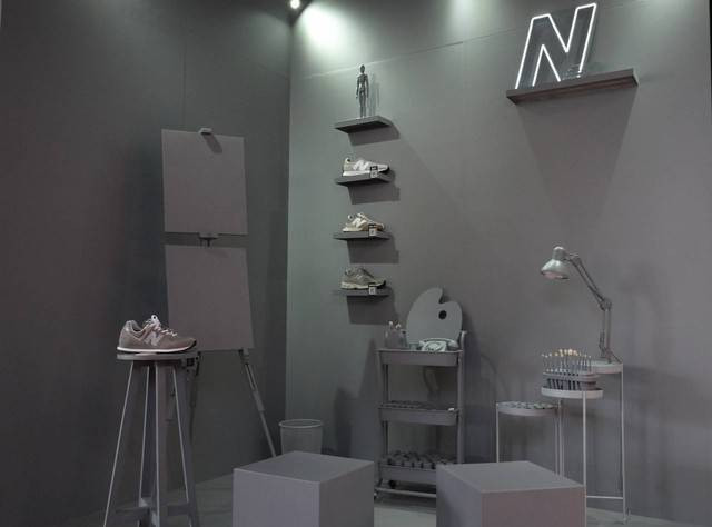 Ilustrasi ukuran sepatu New Balance. Foto: New Balance