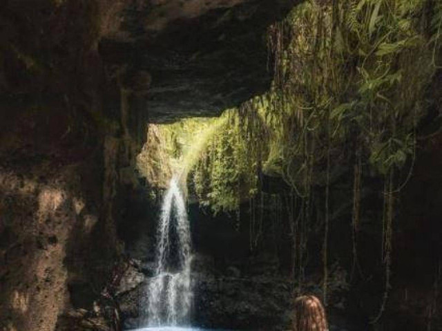 Air Terjun Sarang Walet, dari laman Jadesta, Kemenparekraf