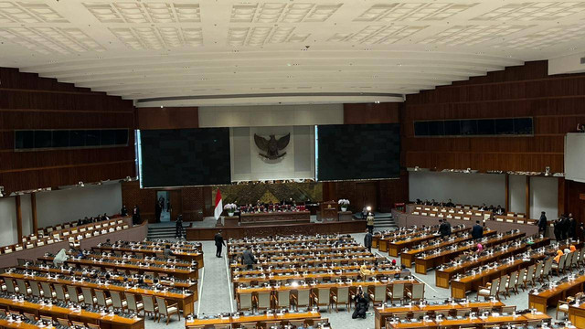 Rapat Paripurna DPR Penutupan Masa Sidang ke-10 masa sidang II tahun 2023/2024. Foto: Paulina Herasmaranindar/kumparan
