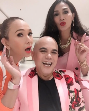 Kebersamaan Ozy Syahputra-Diah Permatasari dengan Kiki Fatmala. Foto: Instagram/ozisyahputranew
