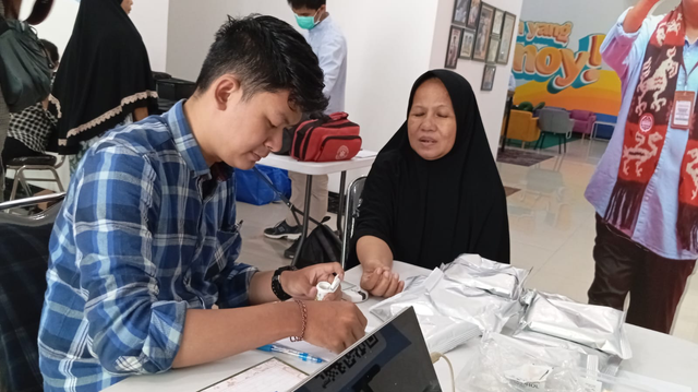 TKN Fanta Prabowo-Gibran menggelar pemeriksaan kesehatan gratis di TKN Fanta Headquarter, Menteng, Jakarta Pusat, Rabu (6/12/2023). Foto: Dok. Istimewa