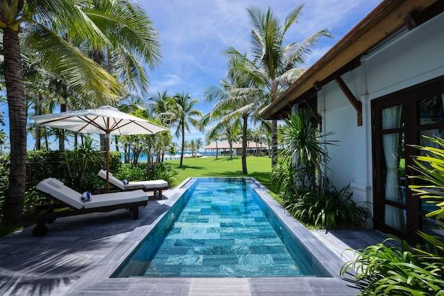 Ilustrasi rekomendasi private pool villa Bali, sumber foto: unsplash.com/The Anam