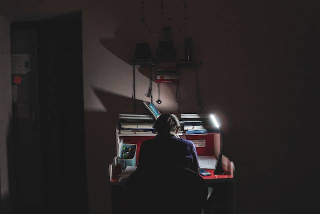 Ilustrasi Soal PAS PJOK Kelas 8 Semester 1 dan Kunci Jawaban. Sumber: Unsplash/Ramsha Asad