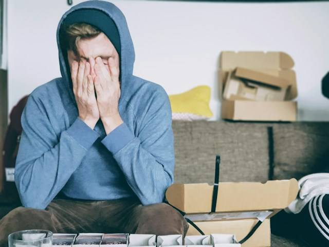 Ilustrasi gejala emotional numbness. Foto: Christian Erfurt/Unsplash