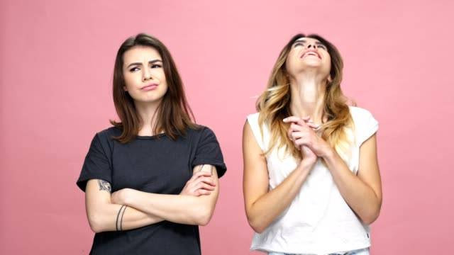 Ilustrasi tanda wanita cemburu. Sumber: pexels