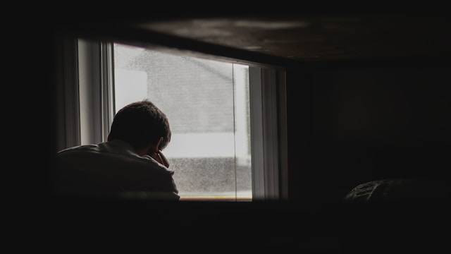 Ilustrasi Emotional Numbness. Foto: dok. Unsplash/Andrik Langfield