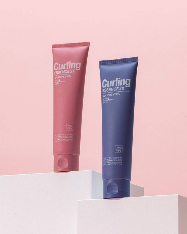 mise en scène meluncurkan produk baru, yakni Curling Essence 2X. Foto: mise en scène