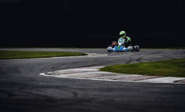 Ilustrasi Luge Kart Bandung, sumber foto: unsplash.com/Alexander Andrews