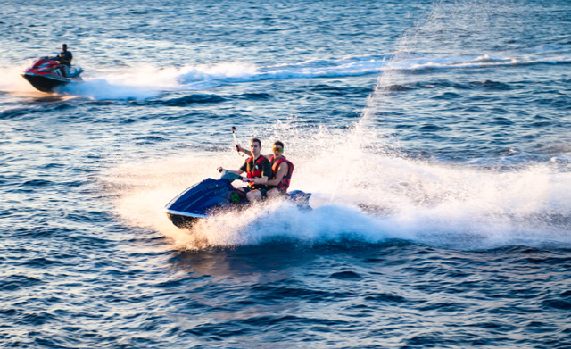 Ilustrasi water sport bali. Sumber: Unsplash/Ludovic Gauthier